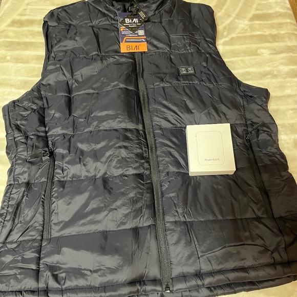Biai Other - Battery Powered Heated Vest - Size L Comes With Battery